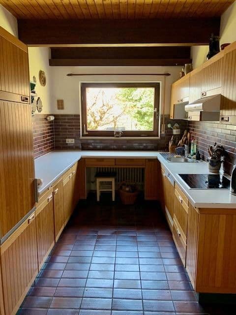 Prodej domu 190 m², pozemek 1.374 m², Reutlingen, Bádensko-Württembersko Prodej domu 190 m², pozemek 1.374 m², Reutlingen, Bádensko-Württembersko