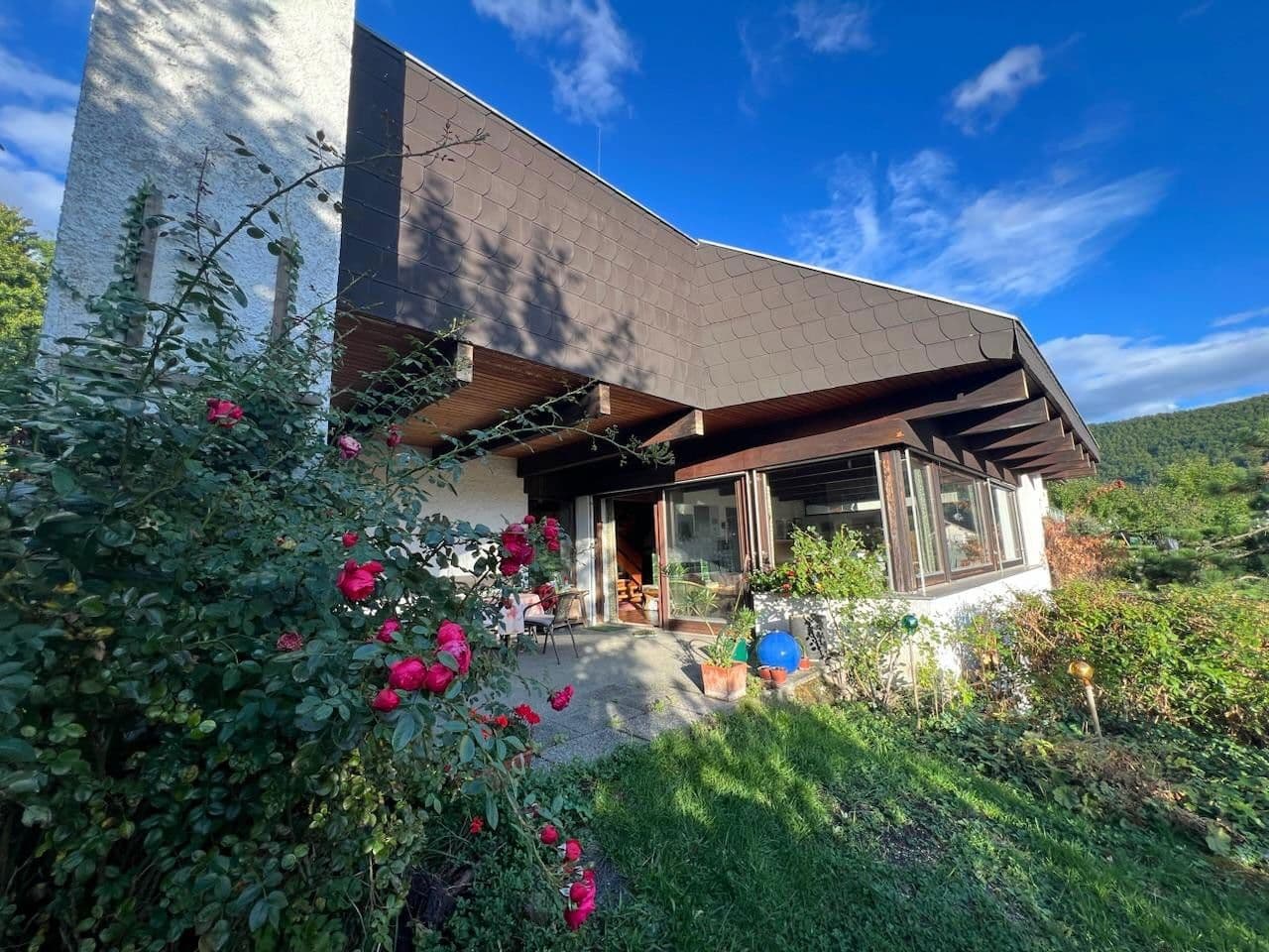 Prodej domu 190 m², pozemek 1.374 m², Reutlingen, Bádensko-Württembersko Prodej domu 190 m², pozemek 1.374 m², Reutlingen, Bádensko-Württembersko