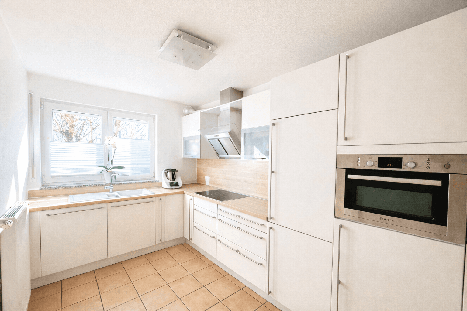 Prodej domu 131 m², pozemek 158 m², Liederbach am Taunus, Hessen Prodej domu 131 m², pozemek 158 m², Liederbach am Taunus, Hessen