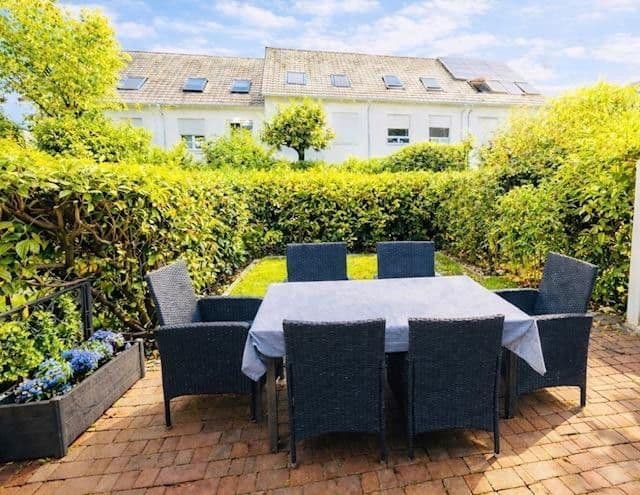 Prodej domu 131 m², pozemek 158 m², Liederbach am Taunus, Hessen Prodej domu 131 m², pozemek 158 m², Liederbach am Taunus, Hessen