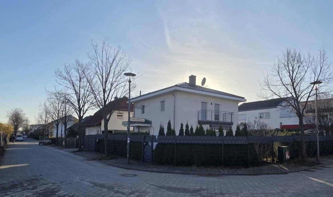 Prodej domu 133 m², pozemek 502 m², Kladow, Berlín Prodej domu 133 m², pozemek 502 m², Kladow, Berlín