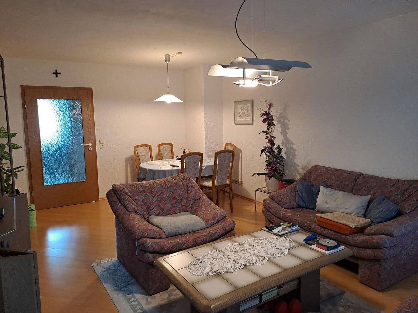 Pronájem bytu 4+1 90 m², Adelsdorf, Bavorsko Pronájem bytu 4+1 90 m², Adelsdorf, Bavorsko