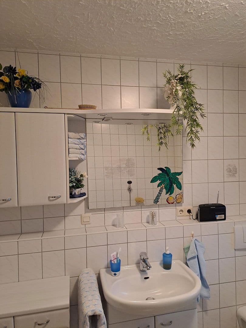 Pronájem bytu 4+1 90 m², Adelsdorf, Bavorsko Pronájem bytu 4+1 90 m², Adelsdorf, Bavorsko