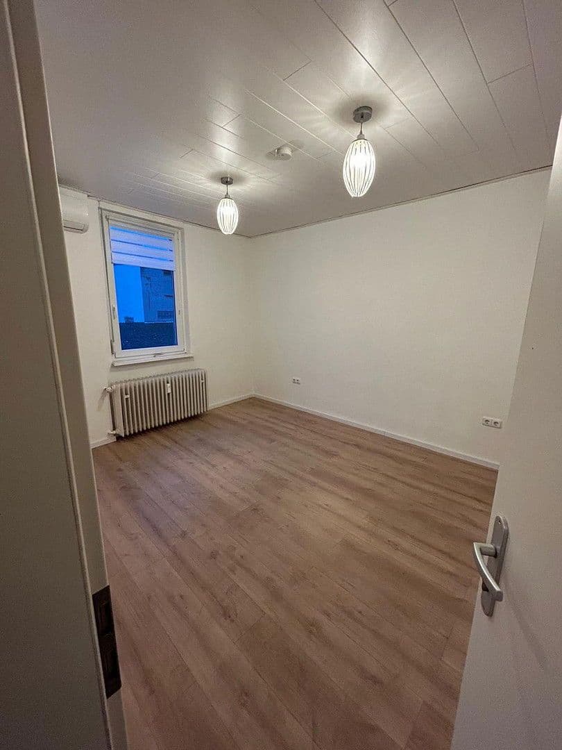 Pronájem domu 170 m², pozemek 225 m², Wielandstrasse 4a, Worms, Porýní-Falc Pronájem domu 170 m², pozemek 225 m², Wielandstrasse 4a, Worms, Porýní-Falc