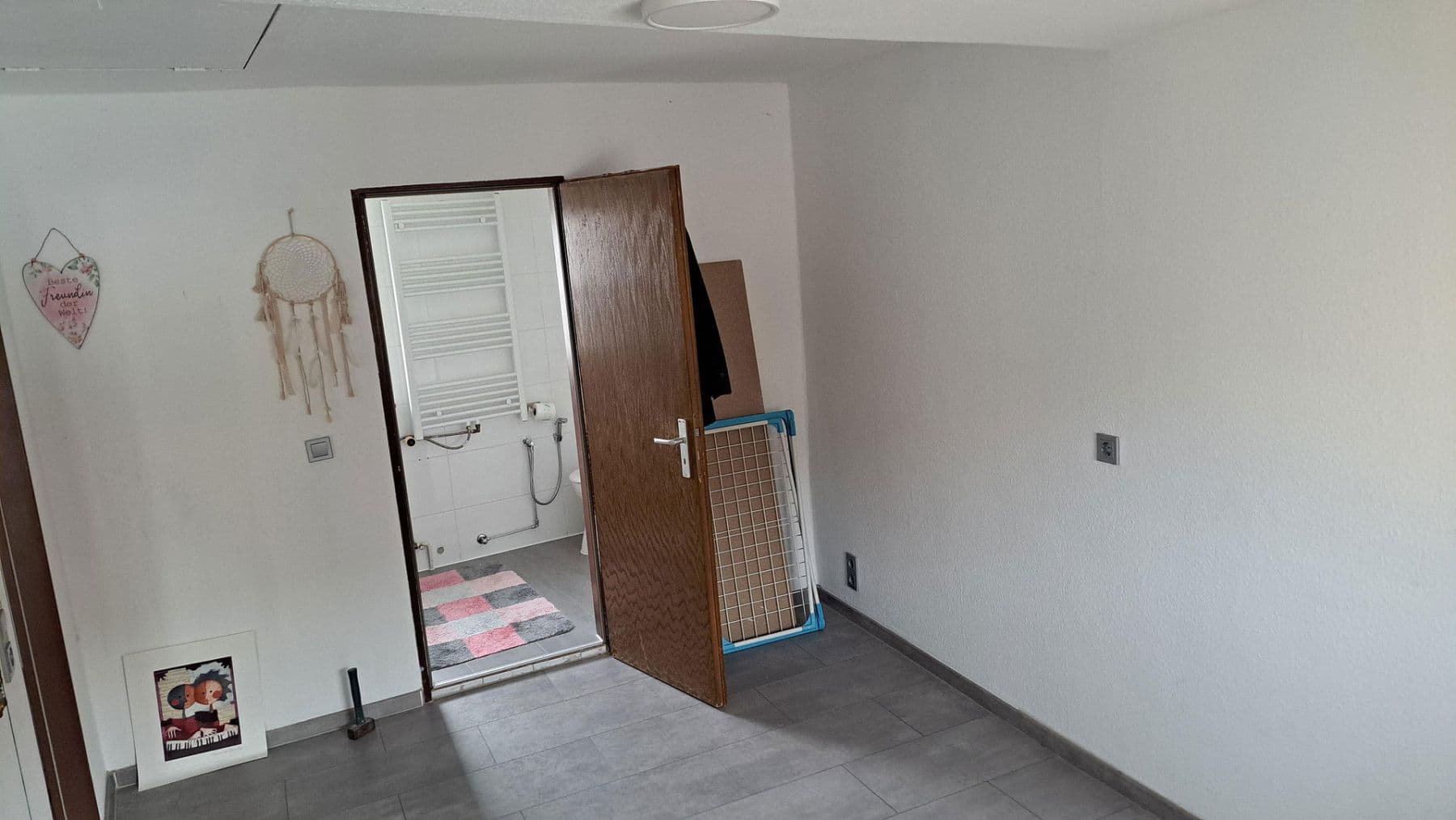 Pronájem bytu 3+1 100 m², Bickenbach, Hessen Pronájem bytu 3+1 100 m², Bickenbach, Hessen