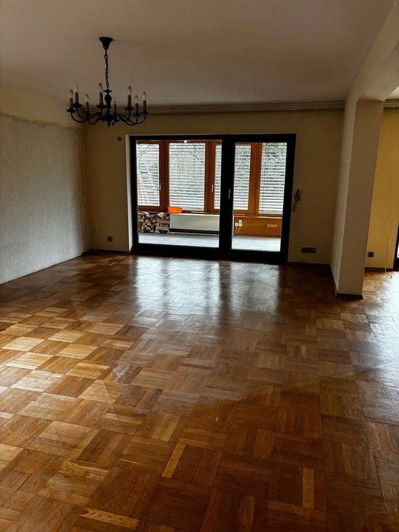 Prodej bytu 4+kk 152 m², Waldkirch, Bádensko-Württembersko Prodej bytu 4+kk 152 m², Waldkirch, Bádensko-Württembersko