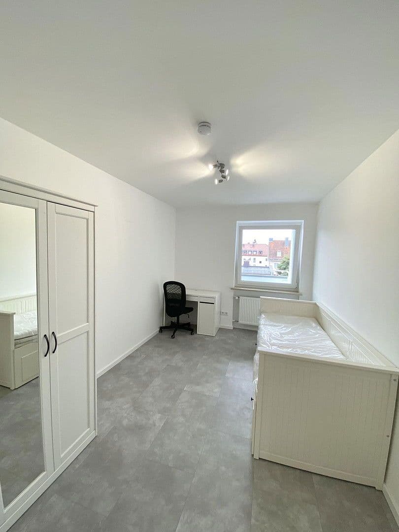 Pronájem bytu 1+1 80 m², Korbinianplatz, München, Bavorsko Pronájem bytu 1+1 80 m², Korbinianplatz, München, Bavorsko