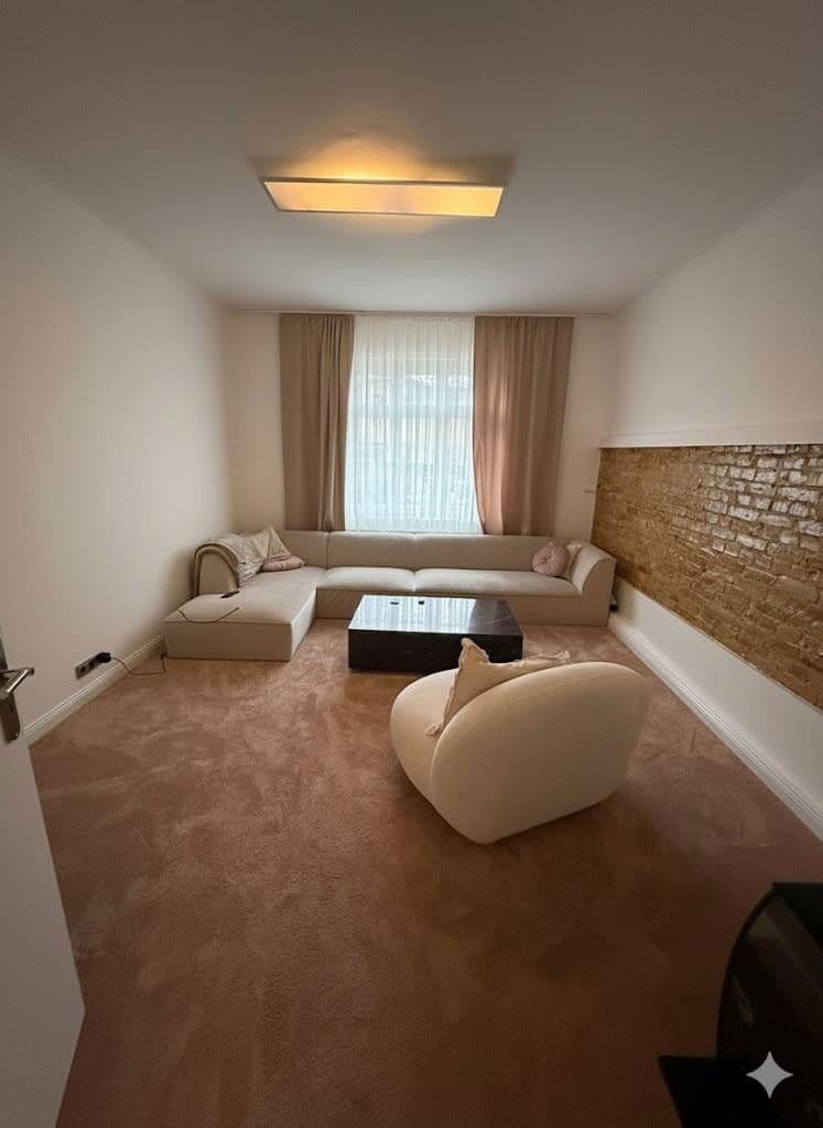 Prodej bytu 4+1 109 m², Letteallee 6, Berlin, Berlín Prodej bytu 4+1 109 m², Letteallee 6, Berlin, Berlín