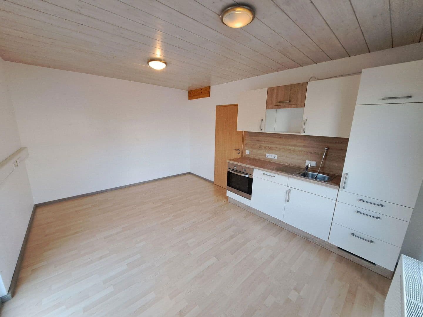 Pronájem kanceláře 120 m², Wagnerstr. 25, Durmersheim, Bádensko-Württembersko Pronájem kanceláře 120 m², Wagnerstr. 25, Durmersheim, Bádensko-Württembersko