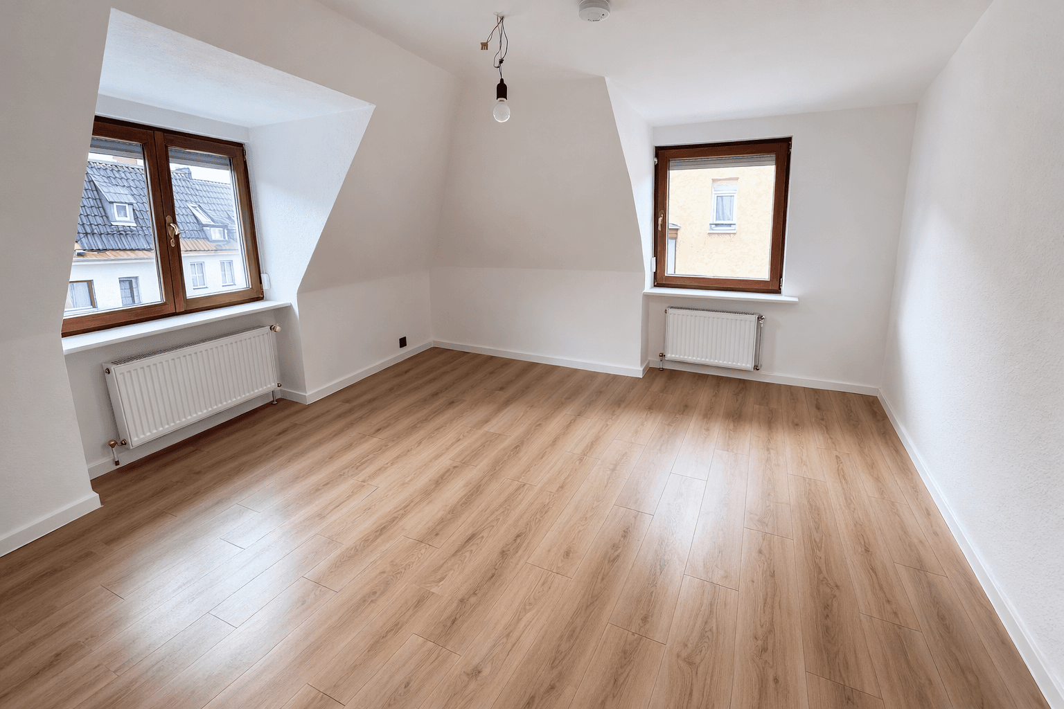 Pronájem bytu 3+1 60 m², Eybacher Straße 11/1, Stuttgart-Wangen, Bádensko-Württembersko Pronájem bytu 3+1 60 m², Eybacher Straße 11/1, Stuttgart-Wangen, Bádensko-Württembersko