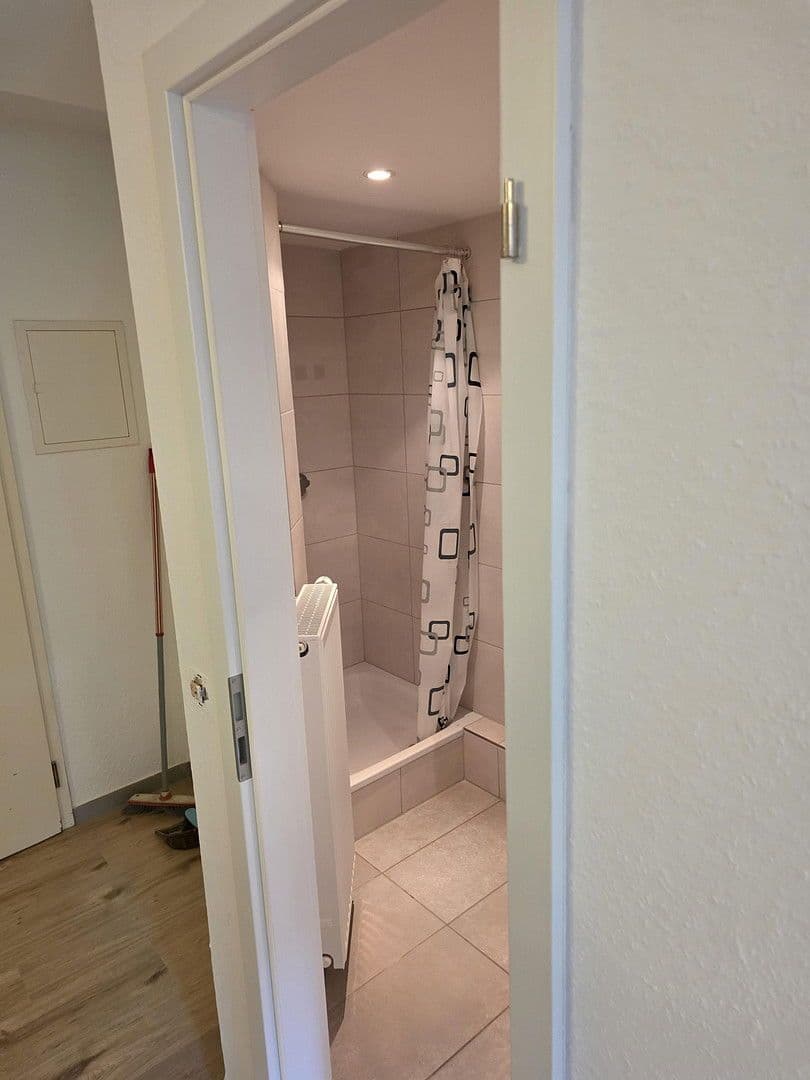 Pronájem bytu 1+1 25 m², Am Krebsbach 30, Rastatt, Bádensko-Württembersko Pronájem bytu 1+1 25 m², Am Krebsbach 30, Rastatt, Bádensko-Württembersko