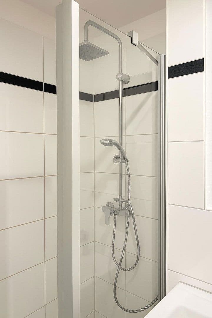 Prodej bytu 4+1 118 m², Elsastraße 23, Werder (Havel), Braniborsko Prodej bytu 4+1 118 m², Elsastraße 23, Werder (Havel), Braniborsko