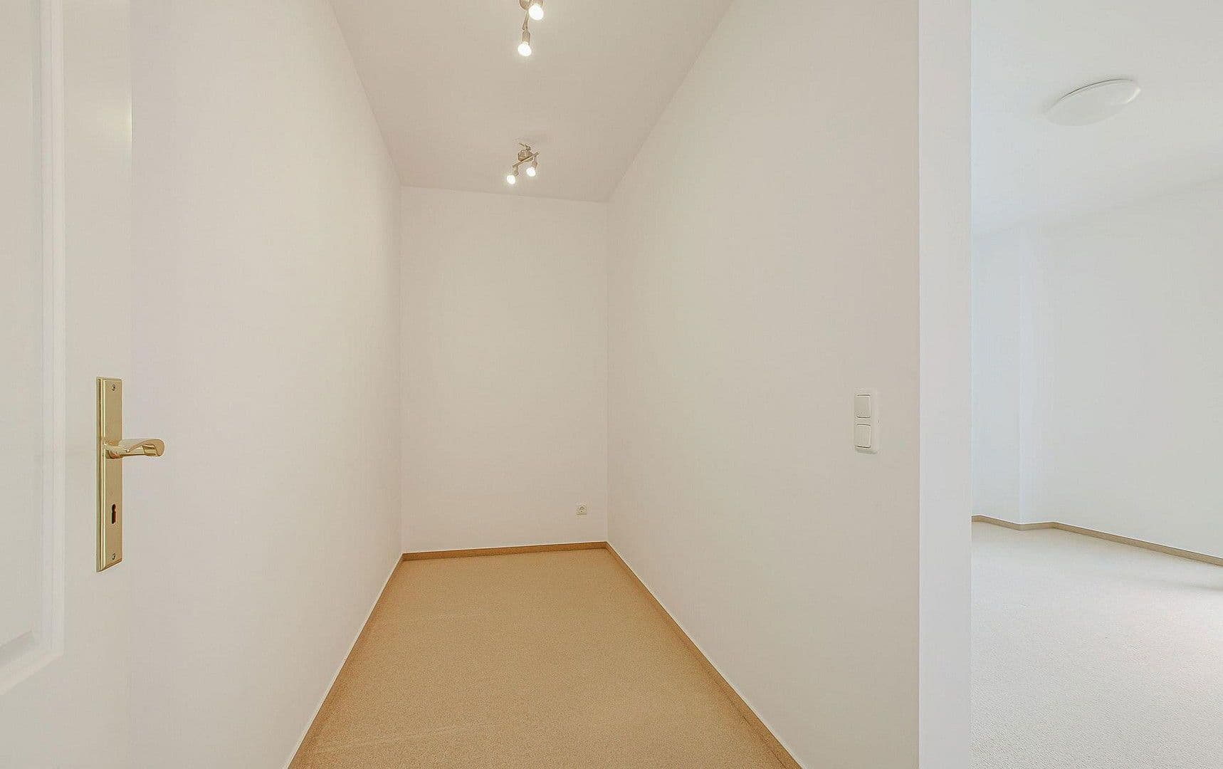 Prodej domu 144 m², pozemek 1.119 m², Schwielowsee, Braniborsko Prodej domu 144 m², pozemek 1.119 m², Schwielowsee, Braniborsko
