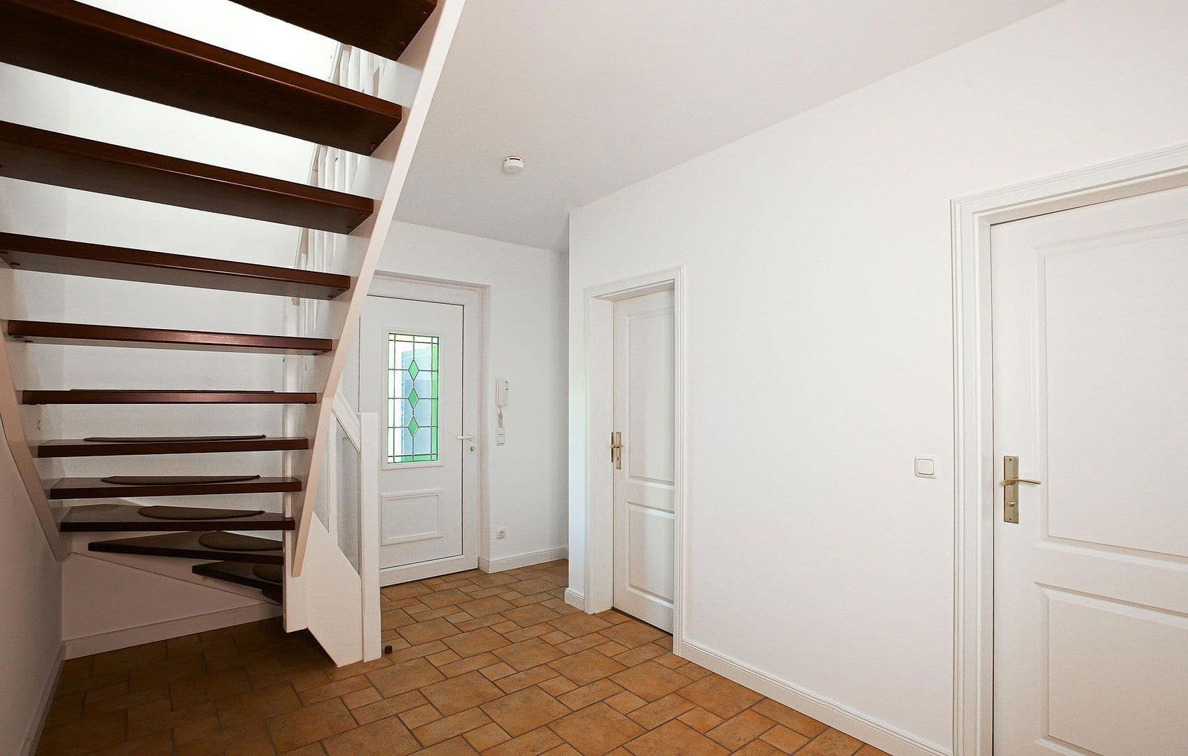 Prodej domu 144 m², pozemek 1.119 m², Schwielowsee, Braniborsko Prodej domu 144 m², pozemek 1.119 m², Schwielowsee, Braniborsko