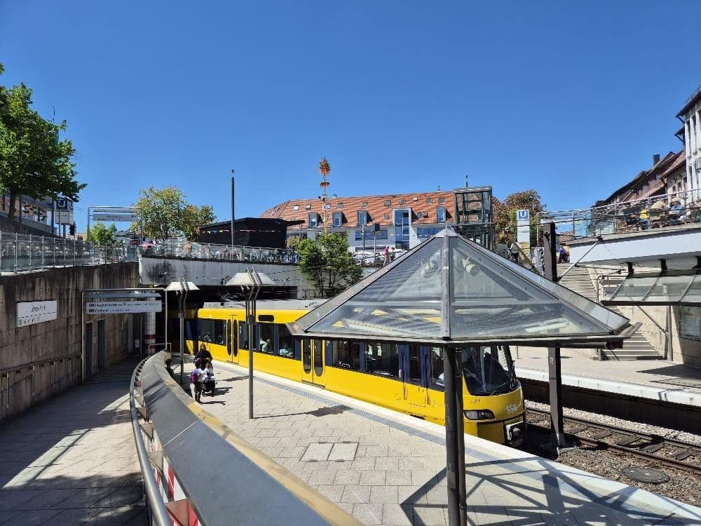 Pronájem bytu 15 m², Stuttgart, Bádensko-Württembersko Pronájem bytu 15 m², Stuttgart, Bádensko-Württembersko