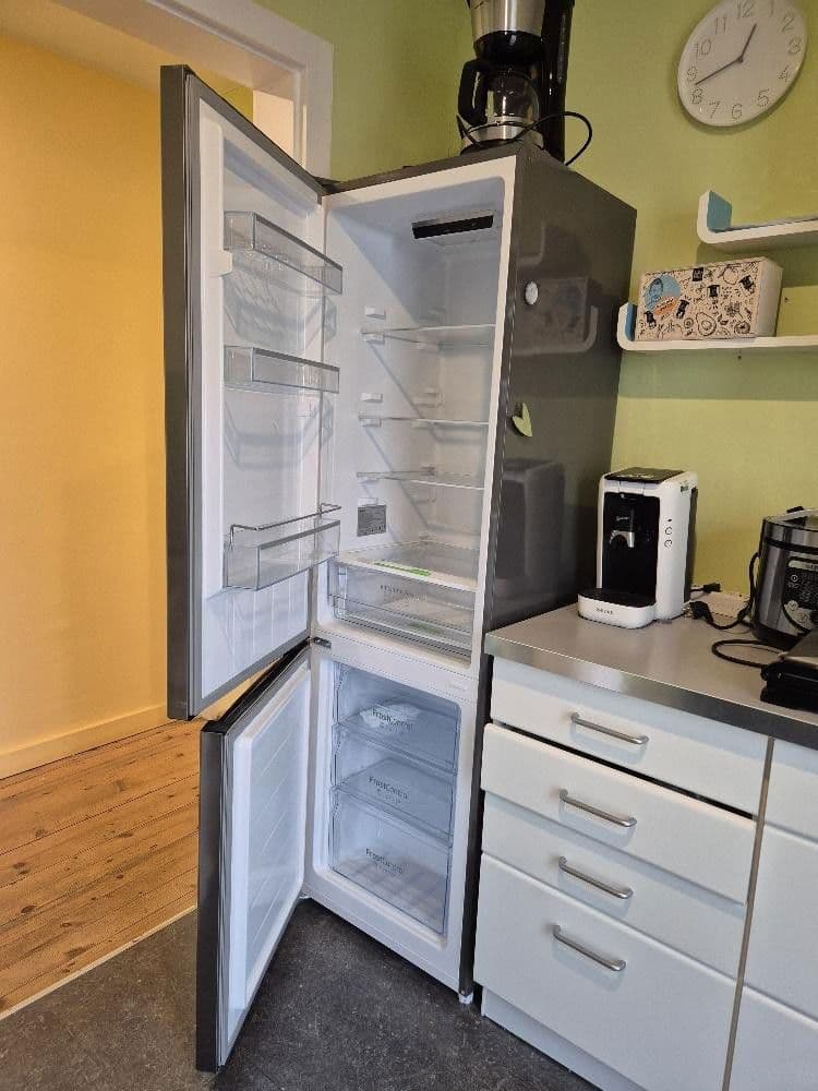 Pronájem bytu 15 m², Stuttgart, Bádensko-Württembersko Pronájem bytu 15 m², Stuttgart, Bádensko-Württembersko