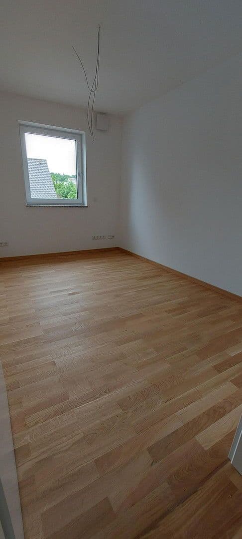 Pronájem bytu 3+1 65 m², Bozener Str. 8, Regensburg, Bavorsko Pronájem bytu 3+1 65 m², Bozener Str. 8, Regensburg, Bavorsko