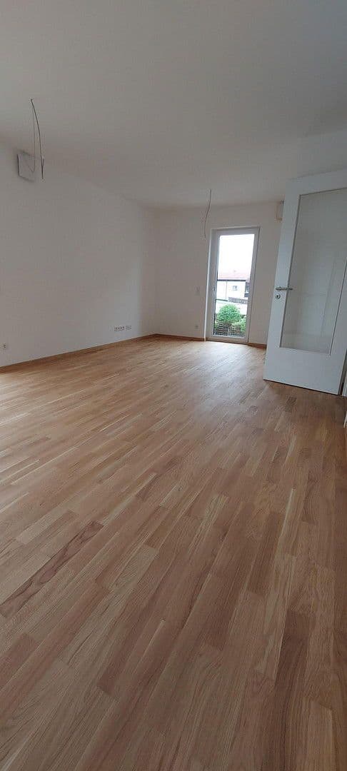 Pronájem bytu 3+1 65 m², Bozener Str. 8, Regensburg, Bavorsko Pronájem bytu 3+1 65 m², Bozener Str. 8, Regensburg, Bavorsko