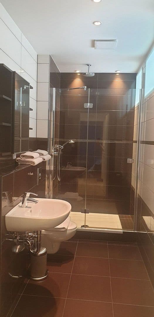 Pronájem bytu 2+1 50 m², Frankfurt am Main, Hessen Pronájem bytu 2+1 50 m², Frankfurt am Main, Hessen