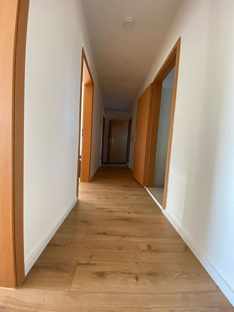 Pronájem bytu 3+1 46 m², Friedensstraße 19, Elsteraue, Sasko-Anhaltsko Pronájem bytu 3+1 46 m², Friedensstraße 19, Elsteraue, Sasko-Anhaltsko