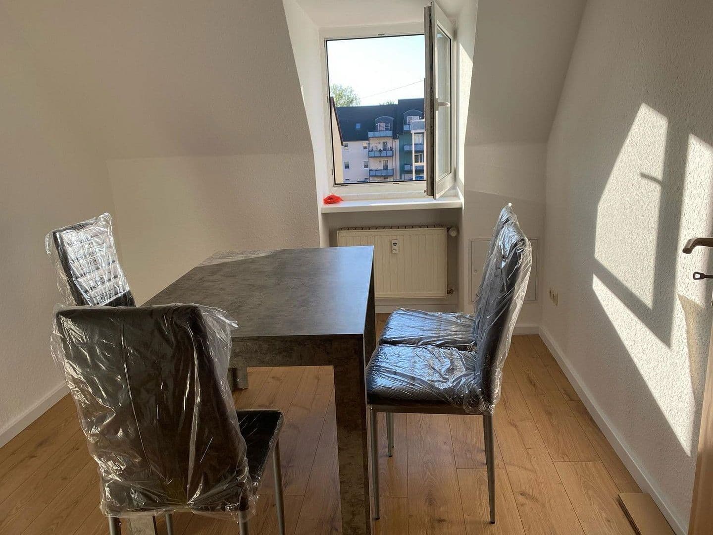 Pronájem bytu 3+1 46 m², Friedensstraße 19, Elsteraue, Sasko-Anhaltsko Pronájem bytu 3+1 46 m², Friedensstraße 19, Elsteraue, Sasko-Anhaltsko