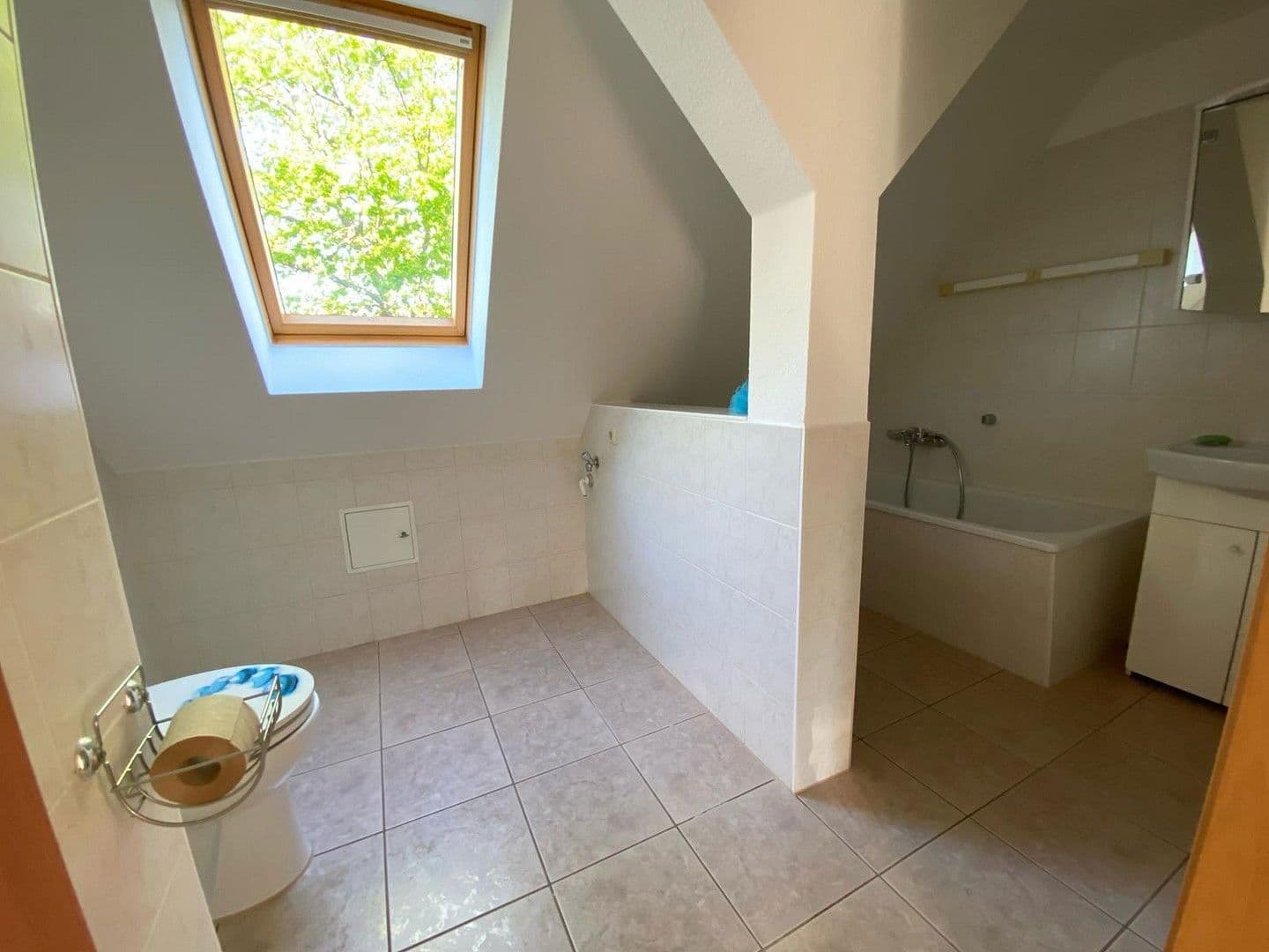 Pronájem bytu 3+1 46 m², Friedensstraße 19, Elsteraue, Sasko-Anhaltsko Pronájem bytu 3+1 46 m², Friedensstraße 19, Elsteraue, Sasko-Anhaltsko