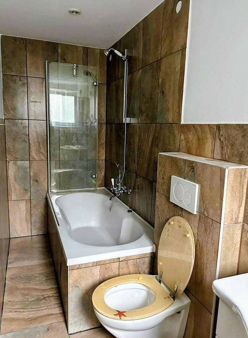 Prodej domu 300 m², pozemek 1.361 m², Alte Hohl 3, Kaiserslautern-Erlenbach, Porýní-Falc Prodej domu 300 m², pozemek 1.361 m², Alte Hohl 3, Kaiserslautern-Erlenbach, Porýní-Falc