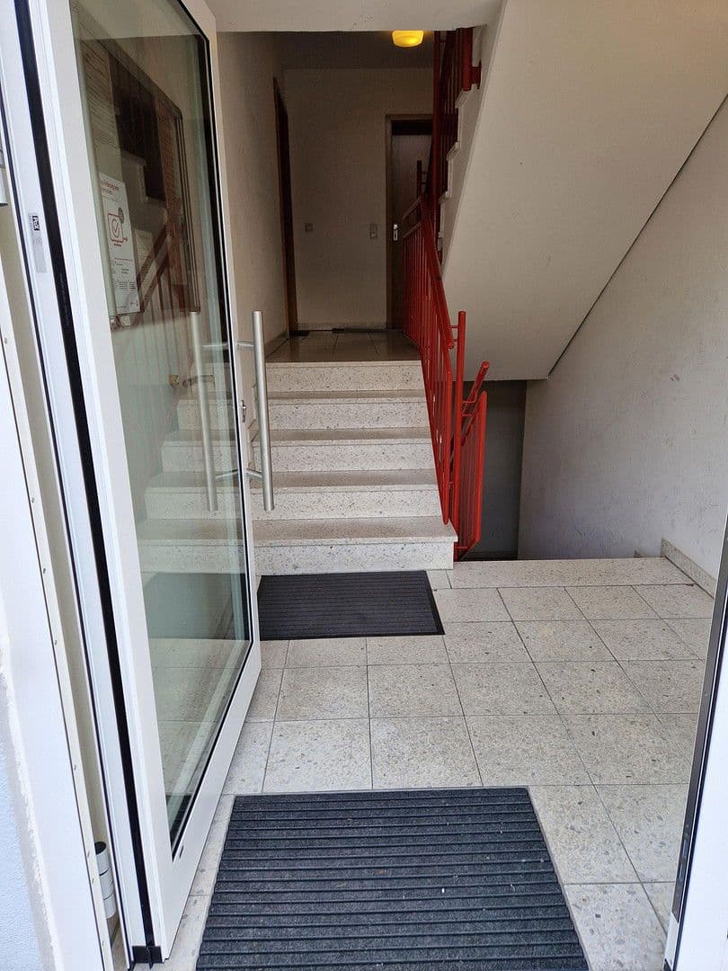 Pronájem bytu 1+1 34 m², Amselweg 11, Karlsruhe, Bádensko-Württembersko Pronájem bytu 1+1 34 m², Amselweg 11, Karlsruhe, Bádensko-Württembersko