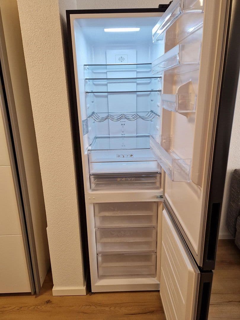 Pronájem bytu 1+1 34 m², Amselweg 11, Karlsruhe, Bádensko-Württembersko Pronájem bytu 1+1 34 m², Amselweg 11, Karlsruhe, Bádensko-Württembersko