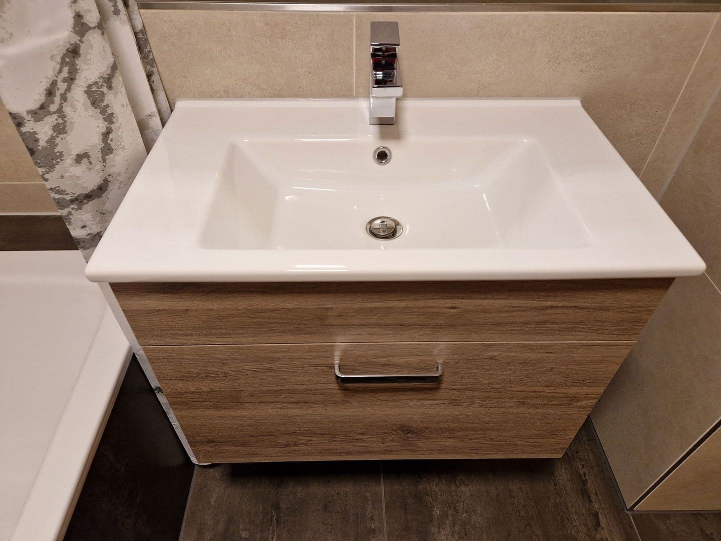 Pronájem bytu 1+1 34 m², Amselweg 11, Karlsruhe, Bádensko-Württembersko Pronájem bytu 1+1 34 m², Amselweg 11, Karlsruhe, Bádensko-Württembersko