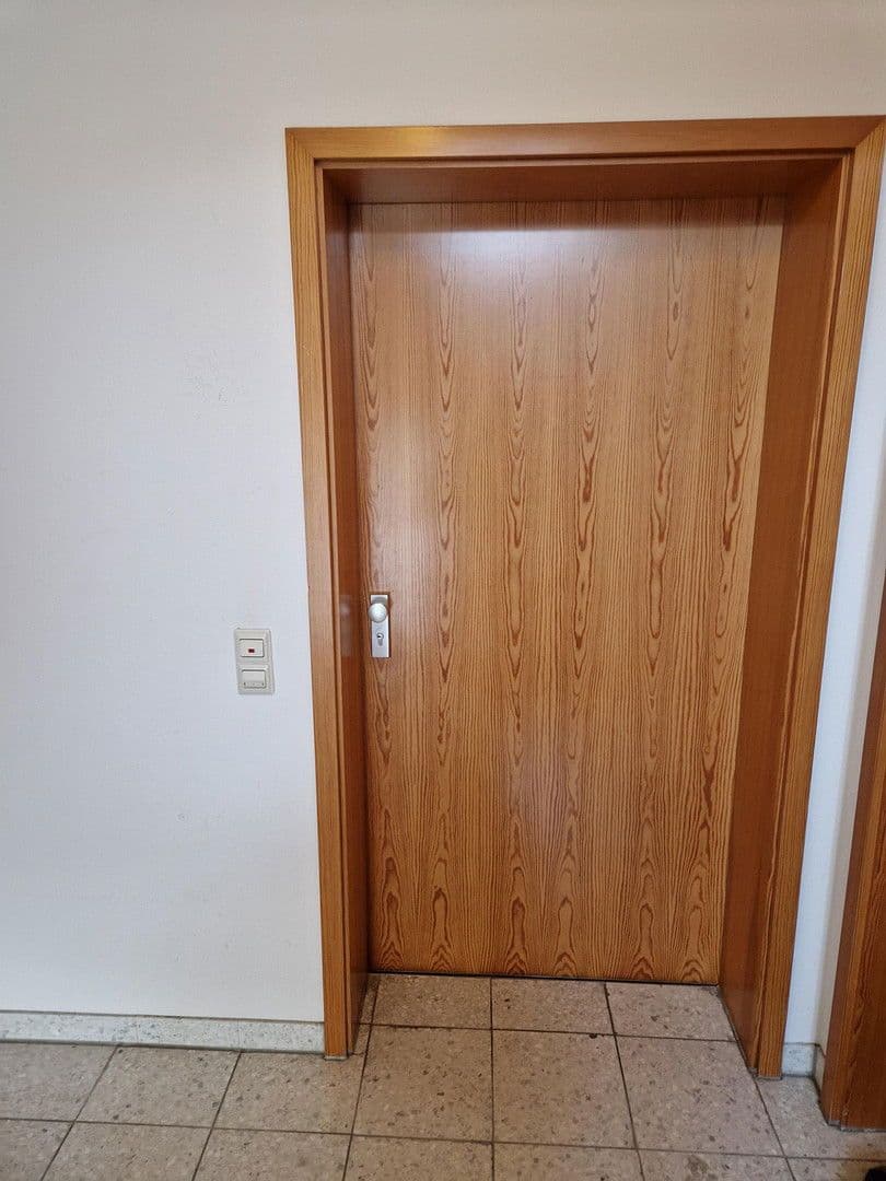 Pronájem bytu 1+1 34 m², Amselweg 11, Karlsruhe, Bádensko-Württembersko Pronájem bytu 1+1 34 m², Amselweg 11, Karlsruhe, Bádensko-Württembersko