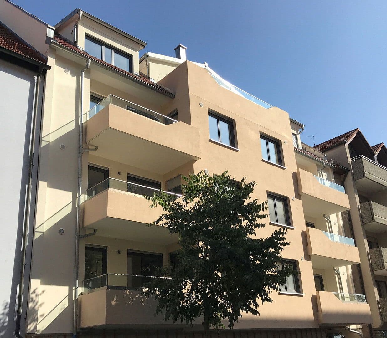 Pronájem bytu 3+1 104 m², Lange Str. 99, Fürth, Bavorsko Pronájem bytu 3+1 104 m², Lange Str. 99, Fürth, Bavorsko