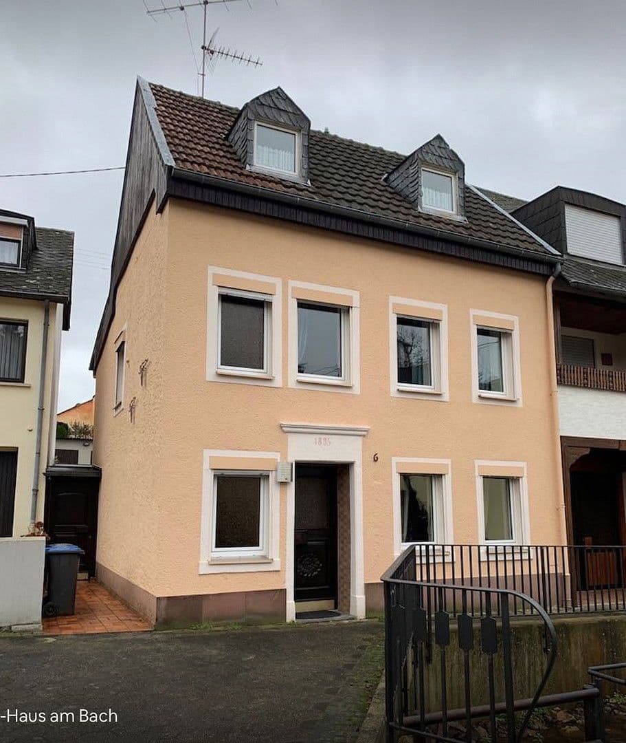 Prodej domu 120 m², pozemek 150 m², Föhren, Porýní-Falc Prodej domu 120 m², pozemek 150 m², Föhren, Porýní-Falc