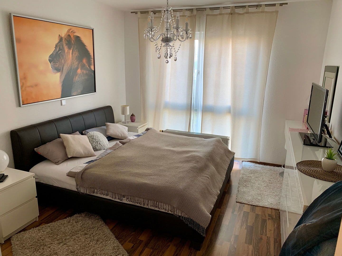 Pronájem bytu 3+1 80 m², Frankfurt, Hessen Pronájem bytu 3+1 80 m², Frankfurt, Hessen