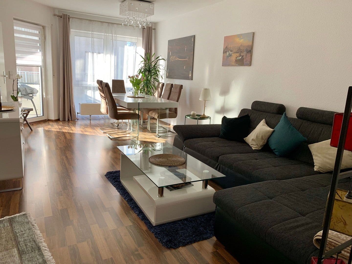 Pronájem bytu 3+1 80 m², Frankfurt, Hessen Pronájem bytu 3+1 80 m², Frankfurt, Hessen