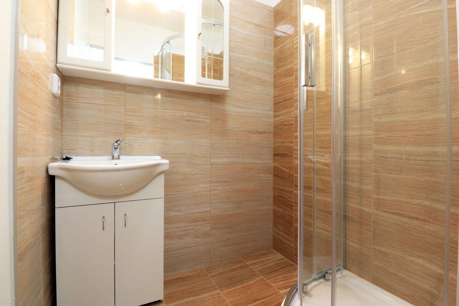 Pronájem bytu 2+1 62 m², Sokolovská, Plzeň, Plzeňský kraj Pronájem bytu 2+1 62 m², Sokolovská, Plzeň, Plzeňský kraj