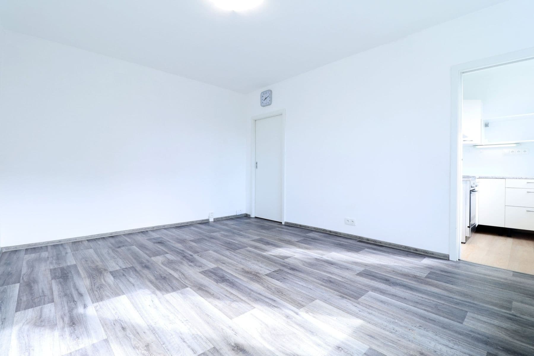 Pronájem bytu 1+1 26 m², Varnsdorfská, Praha, Praha Pronájem bytu 1+1 26 m², Varnsdorfská, Praha, Praha