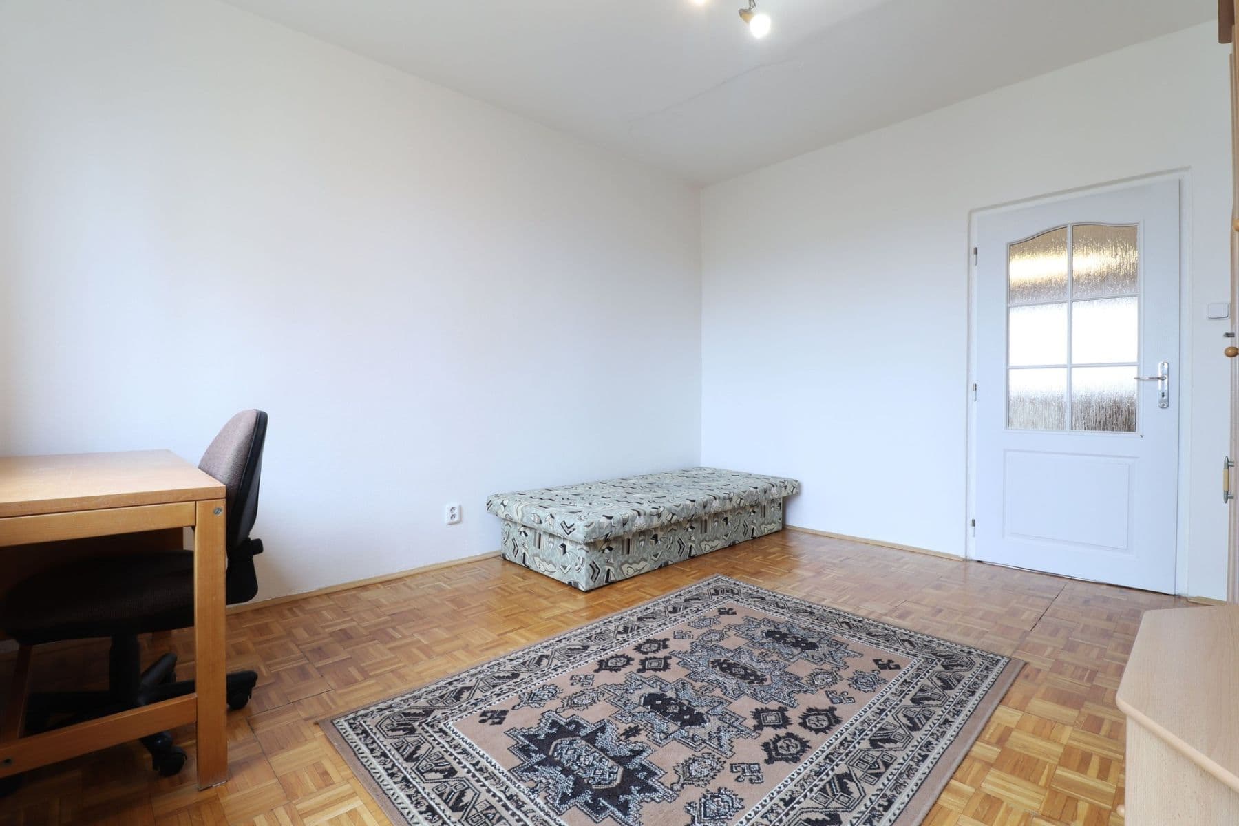 Pronájem bytu 3+1 69 m², Zvonková, Praha, Praha Pronájem bytu 3+1 69 m², Zvonková, Praha, Praha