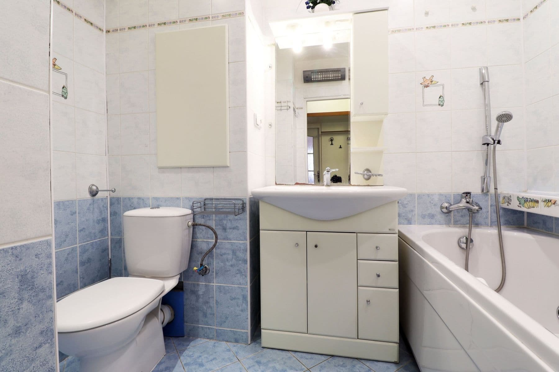 Pronájem bytu 3+1 69 m², Zvonková, Praha, Praha Pronájem bytu 3+1 69 m², Zvonková, Praha, Praha