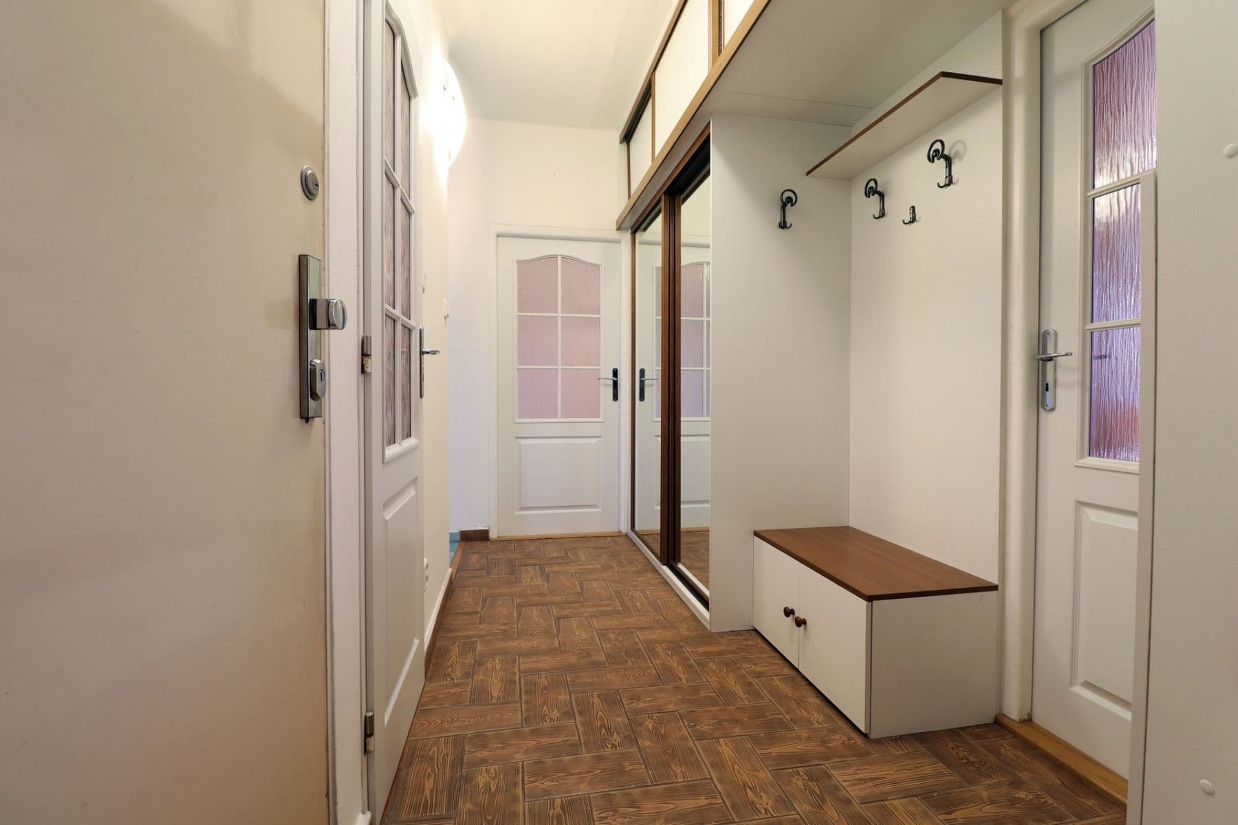 Pronájem bytu 3+1 69 m², Zvonková, Praha, Praha Pronájem bytu 3+1 69 m², Zvonková, Praha, Praha