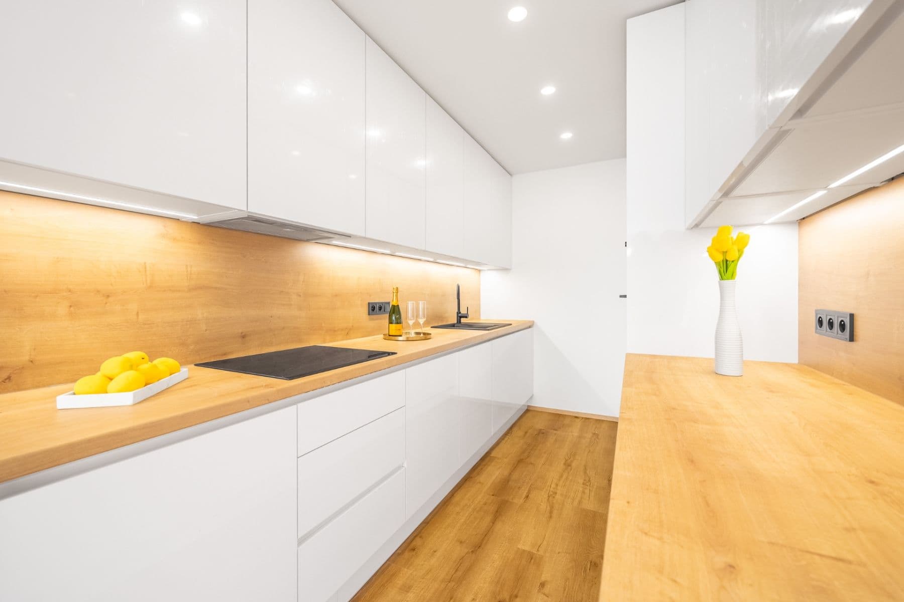 Prodej bytu 3+kk 67 m², Ke Kateřinkám, Praha, Praha Prodej bytu 3+kk 67 m², Ke Kateřinkám, Praha, Praha