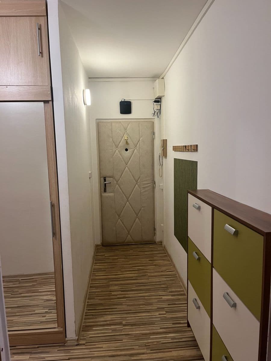 Prodej bytu 2+1 81 m², třída Edvarda Beneše, Hradec Králové, Královéhradecký kraj Prodej bytu 2+1 81 m², třída Edvarda Beneše, Hradec Králové, Královéhradecký kraj