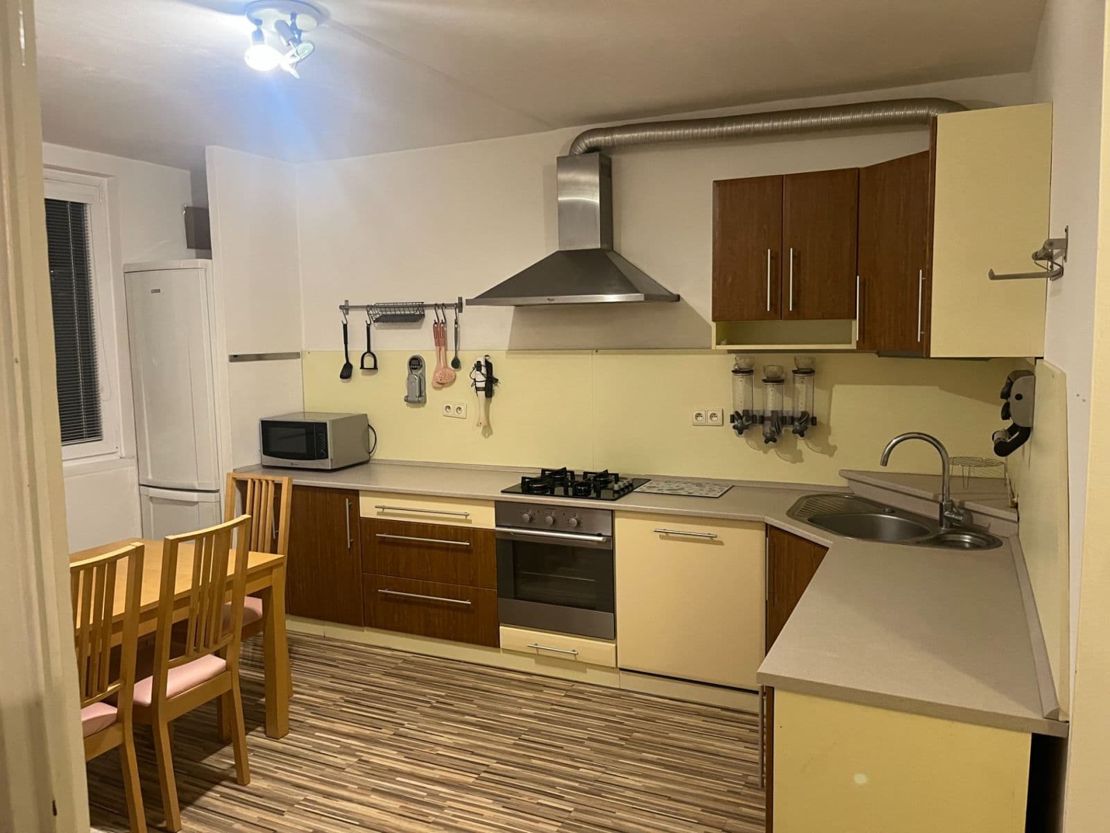 Prodej bytu 2+1 81 m², třída Edvarda Beneše, Hradec Králové, Královéhradecký kraj Prodej bytu 2+1 81 m², třída Edvarda Beneše, Hradec Králové, Královéhradecký kraj