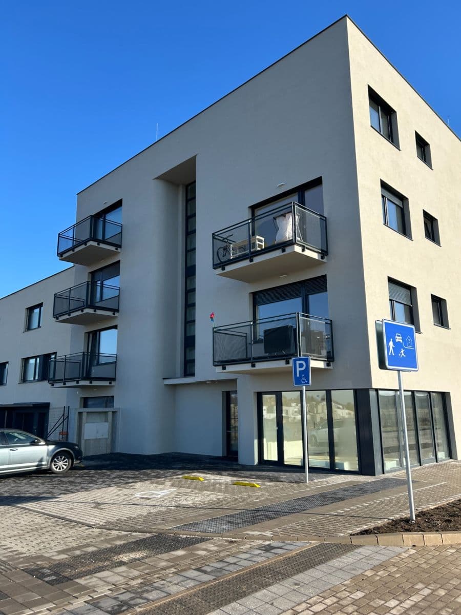Pronájem bytu 2+kk 55 m², Jordánská, Praha, Praha Pronájem bytu 2+kk 55 m², Jordánská, Praha, Praha