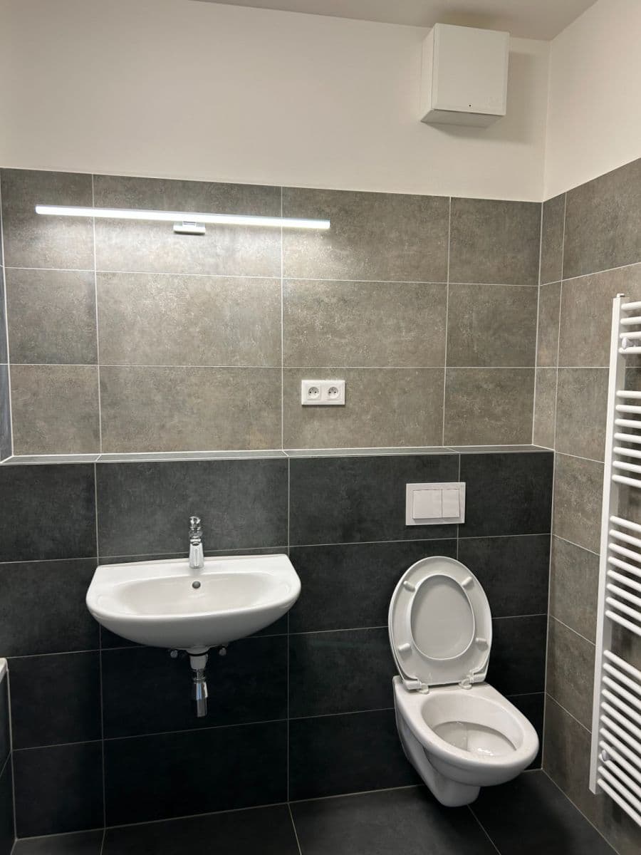 Pronájem bytu 2+kk 55 m², Jordánská, Praha, Praha Pronájem bytu 2+kk 55 m², Jordánská, Praha, Praha