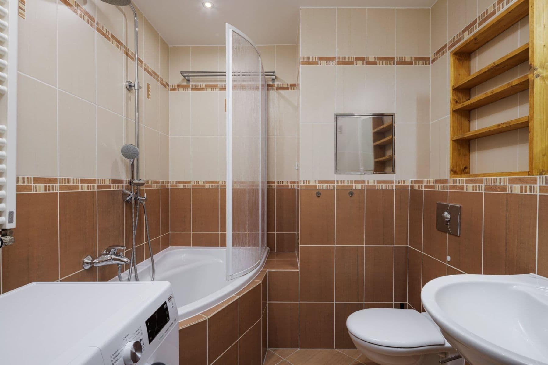 Pronájem bytu 1+kk 32 m², Mattioliho, Praha, Praha Pronájem bytu 1+kk 32 m², Mattioliho, Praha, Praha