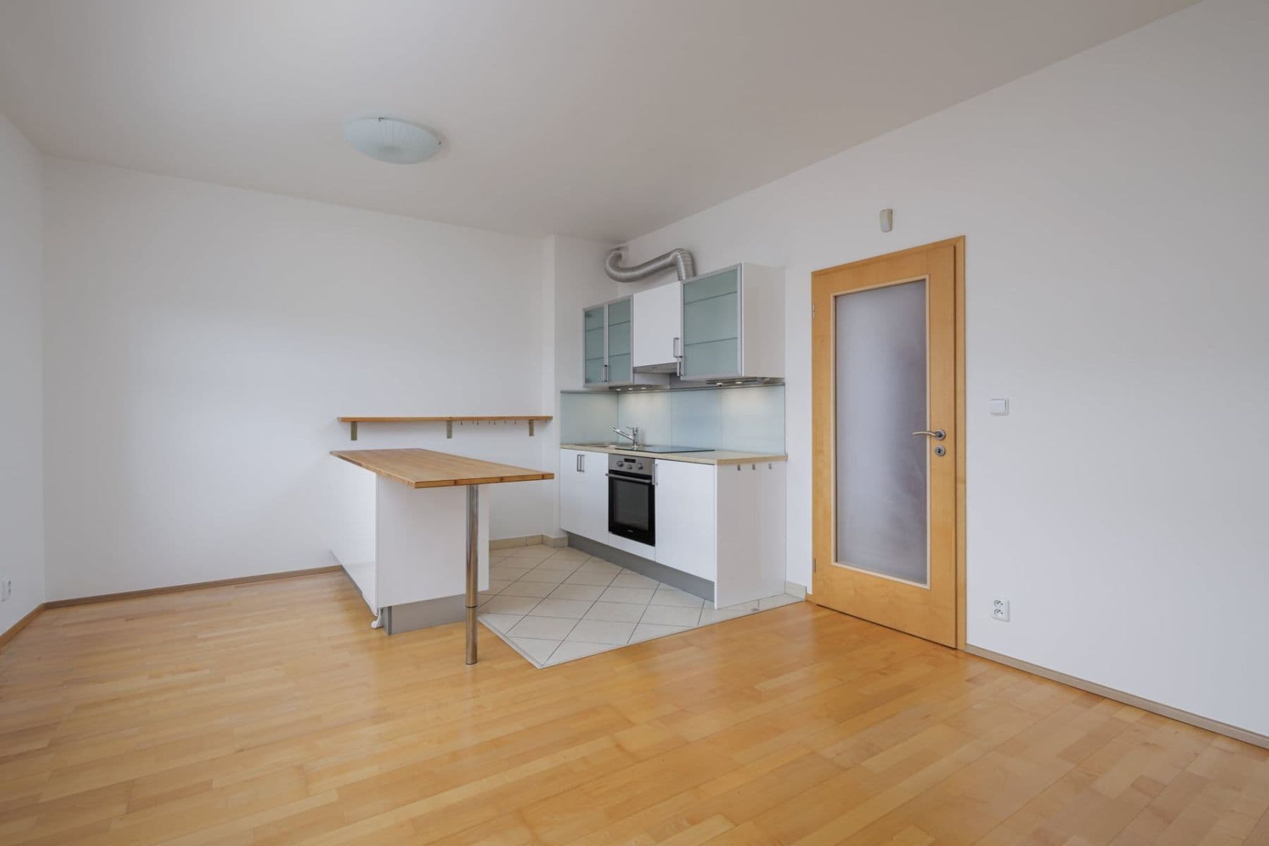 Pronájem bytu 1+kk 32 m², Mattioliho, Praha, Praha Pronájem bytu 1+kk 32 m², Mattioliho, Praha, Praha