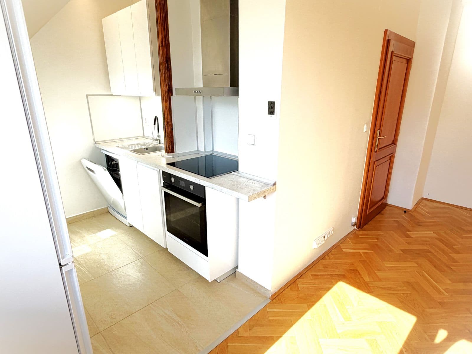 Pronájem bytu 3+kk 95 m², Na Pískách, Praha, Praha Pronájem bytu 3+kk 95 m², Na Pískách, Praha, Praha