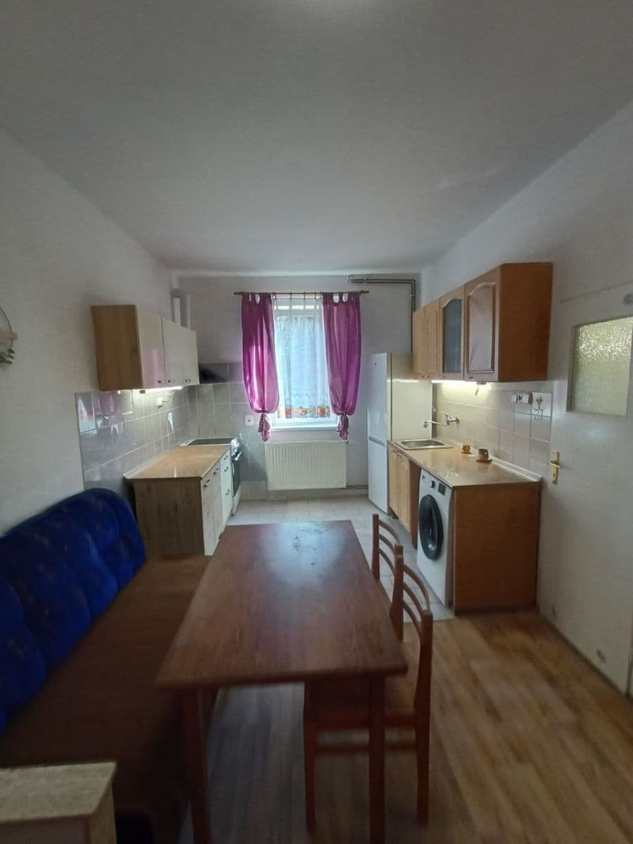 Pronájem bytu 1+1 43 m², U Vápenice, Praha, Praha Pronájem bytu 1+1 43 m², U Vápenice, Praha, Praha