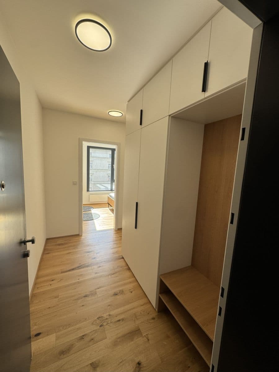 Pronájem bytu 2+kk 62 m², Závišova, Praha, Praha Pronájem bytu 2+kk 62 m², Závišova, Praha, Praha